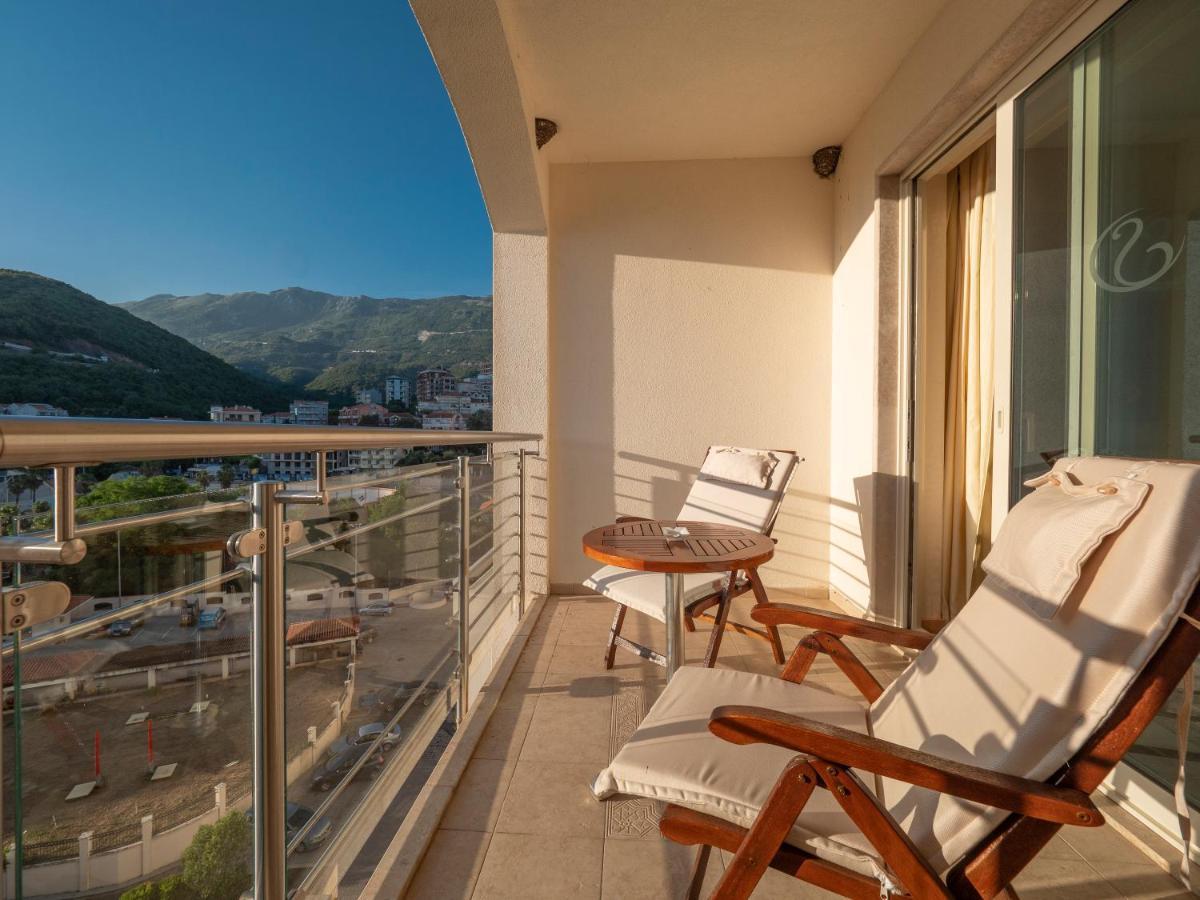 Splendid Conference & Spa Resort Budva Bagian luar foto
