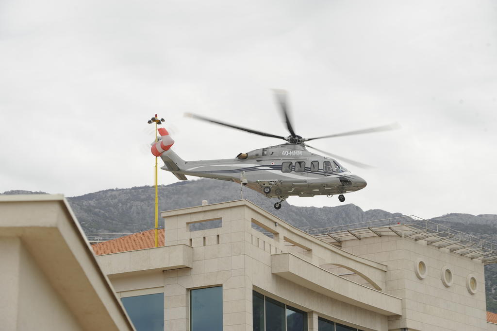Splendid Conference & Spa Resort Budva Bagian luar foto A Eurocopter EC 155B1 of the Italian Air Force