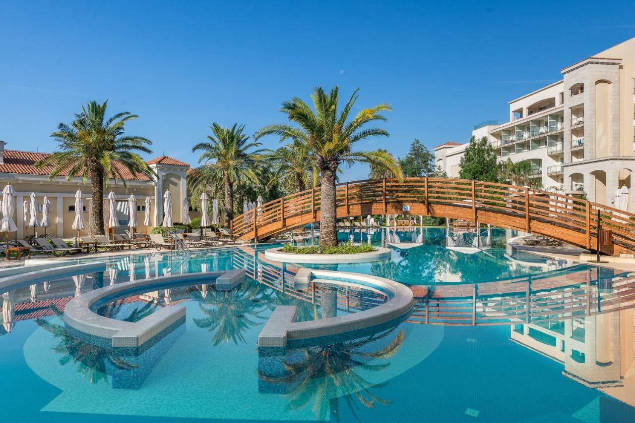 Splendid Conference & Spa Resort Budva Bagian luar foto