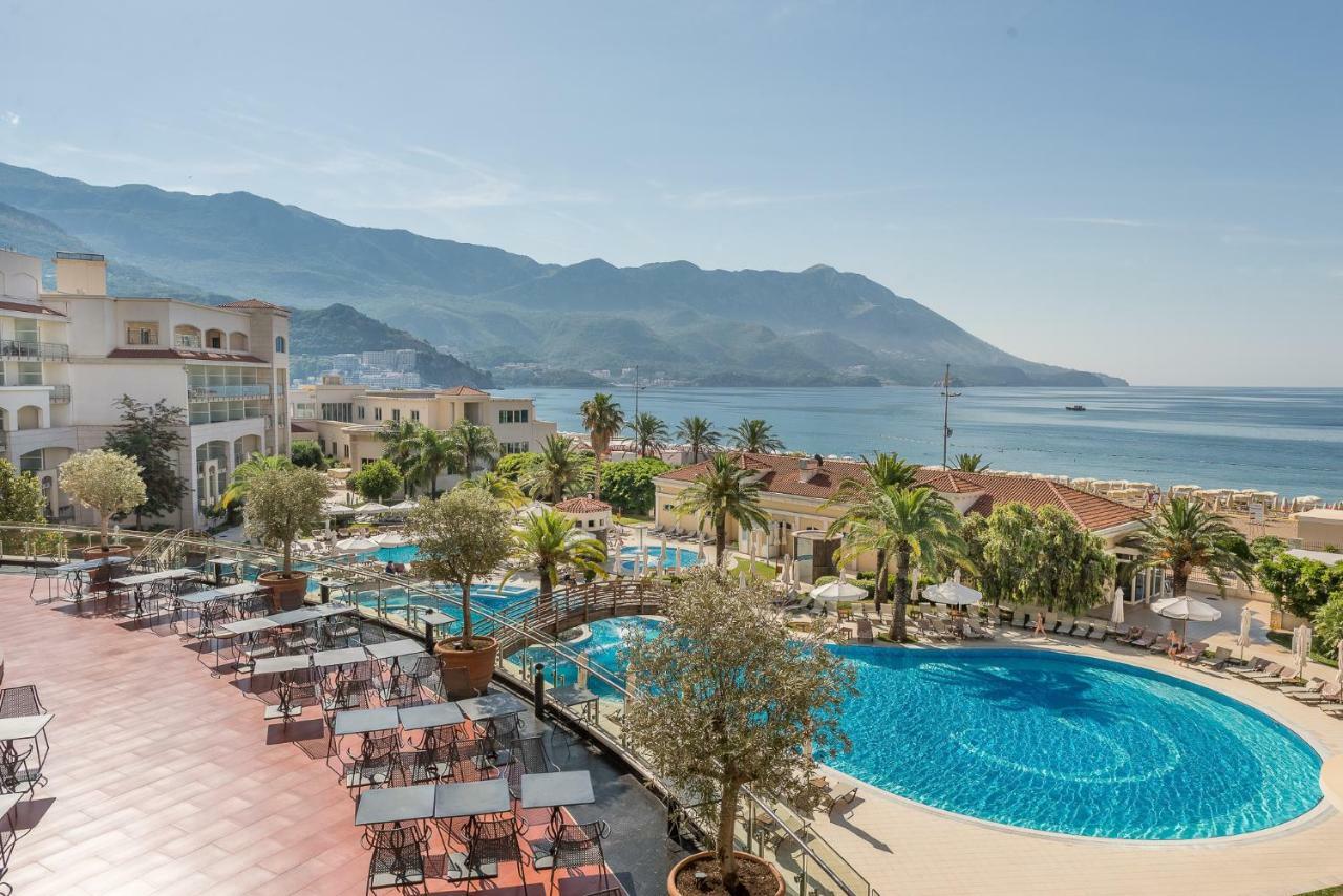 Splendid Conference & Spa Resort Budva Bagian luar foto A resort in Turkey