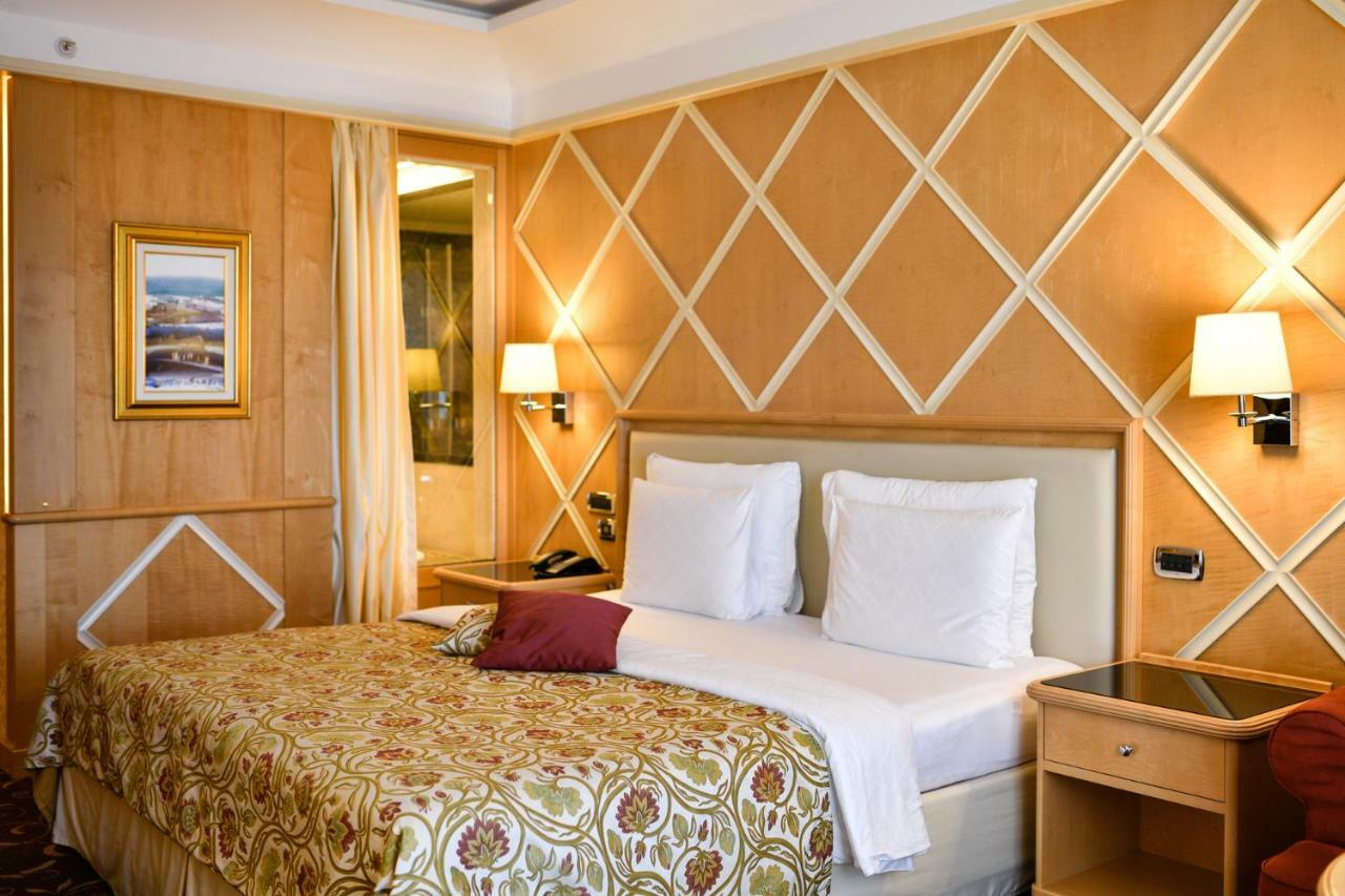 Splendid Conference & Spa Resort Budva Bagian luar foto